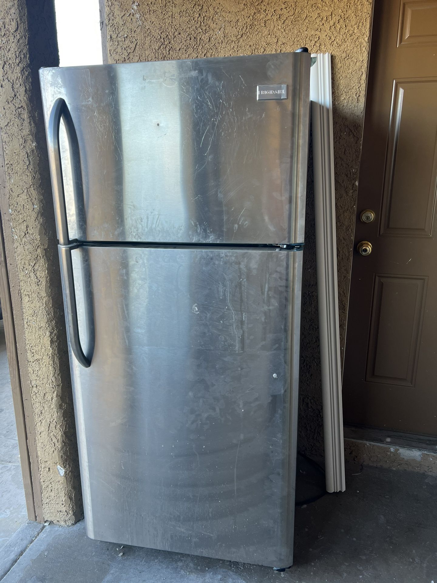 REFRIGERATOR