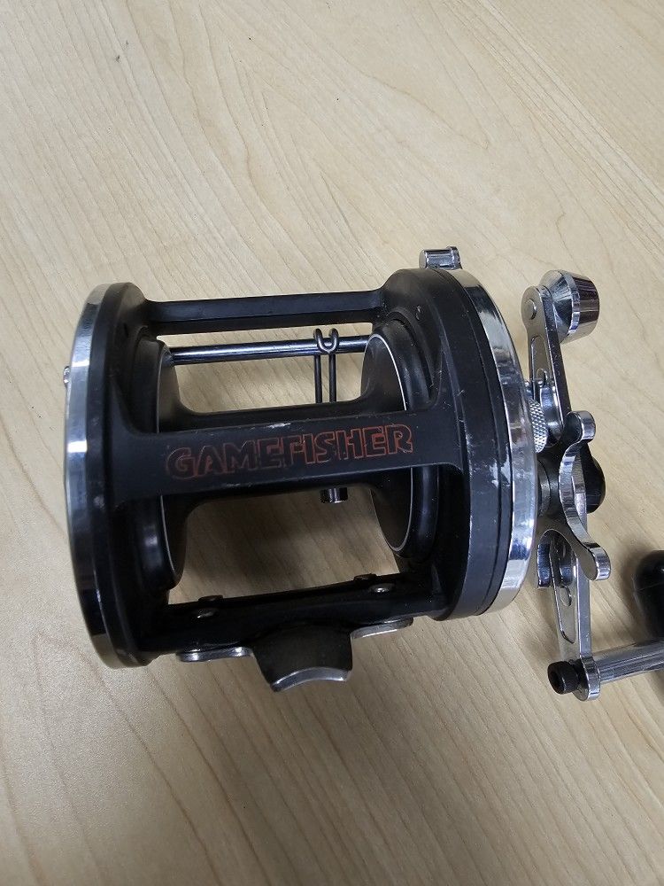 Sears GameFisher Reel TR/42L Level Wind for Sale in Artesia Sears GameFisher Reel TR/42L Level Wind for Sale in Artesia