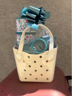 Tupperware set
