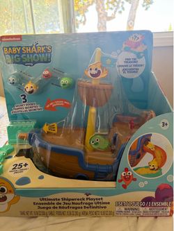 Baby shark playset