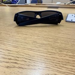 Oakley’s Men glasses “Brand New”
