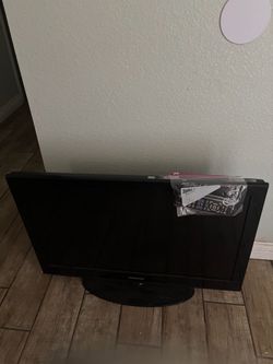 Samsung Flat Screen TV with Remote