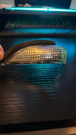 Toyota Prius C side mirror flasher blinker