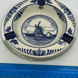 VTG 5” DELFT Blue/White Dutch Windmill Ashtray Made In Holland Hand-painted