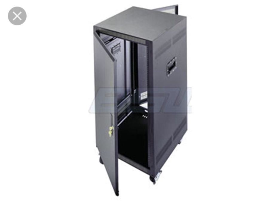 PTRK-21 portable av/hardware rack