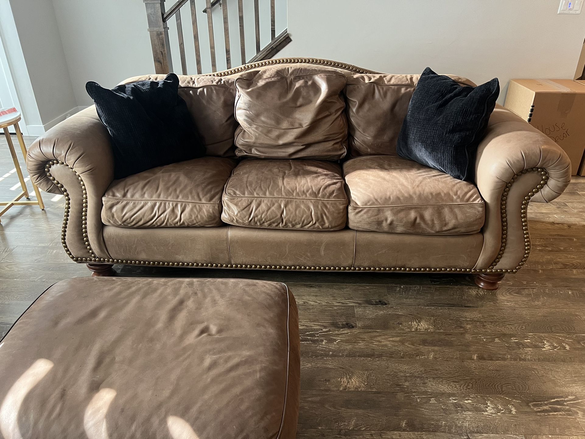 Leather Couches 