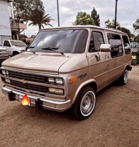 1995 Chevy G20 Van (Shorty) V6