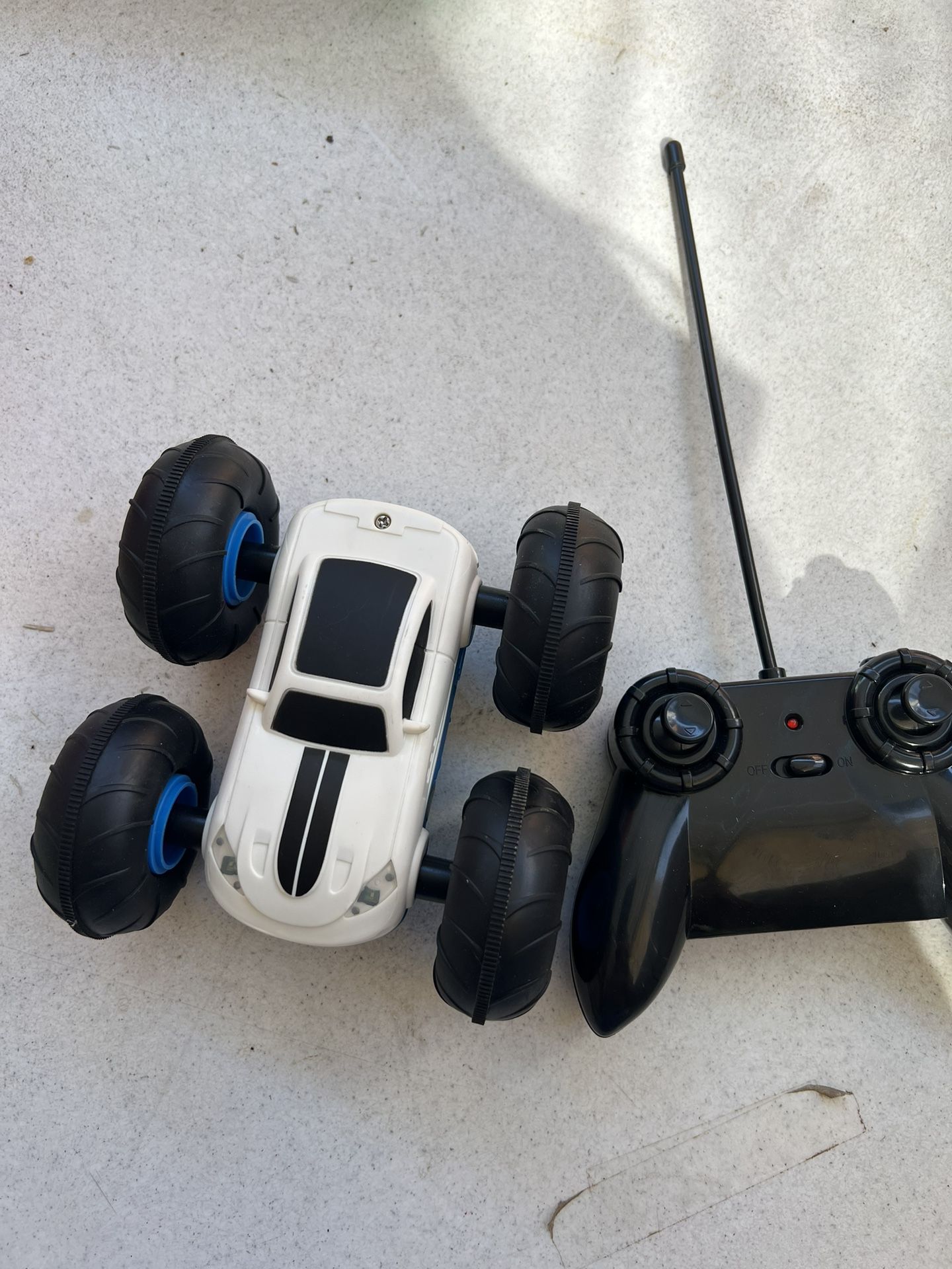 toy car