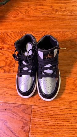 Kids sneakers