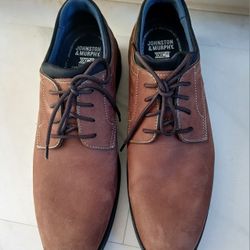 Brand New Johnston & Murphy XC4 shoes - 11.5