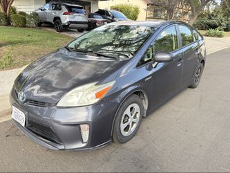 2014 Toyota Prius Hybrid – 230K Miles, Smog Passed
