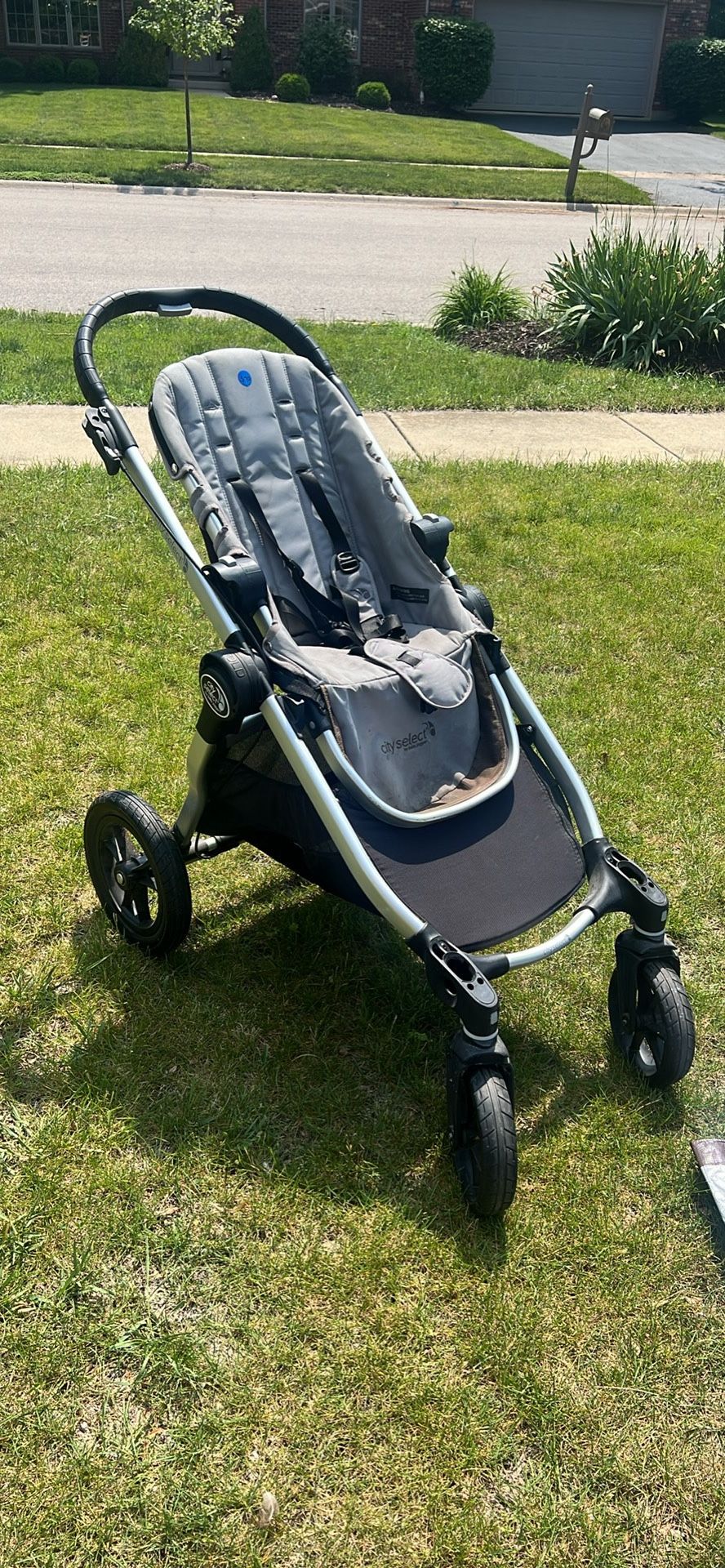 City select baby jogger stroller - seat is stained/dirty needs to be cleaned see pics