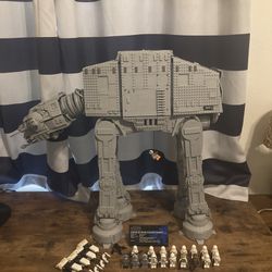 LEGO UCS AT-AT 100% Complete With Extra Figures 
