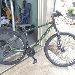 Schwinn High Timber Mountain Bike, 7 Speeds , 29" Wheels - BLACK/GREEN