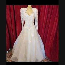 Most Beautiful Wedding Dress See All Photos Size 10