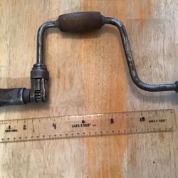 Hand Drill Brace With Ratchet Mechanism. Very Nice