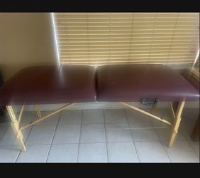 Foldable Massage Chair - used