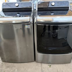LG. WASHER 5.6 Cubic. And Gas DRYER 