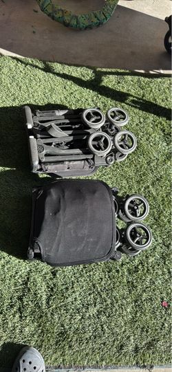 Black Compact Folding Baby Stroller