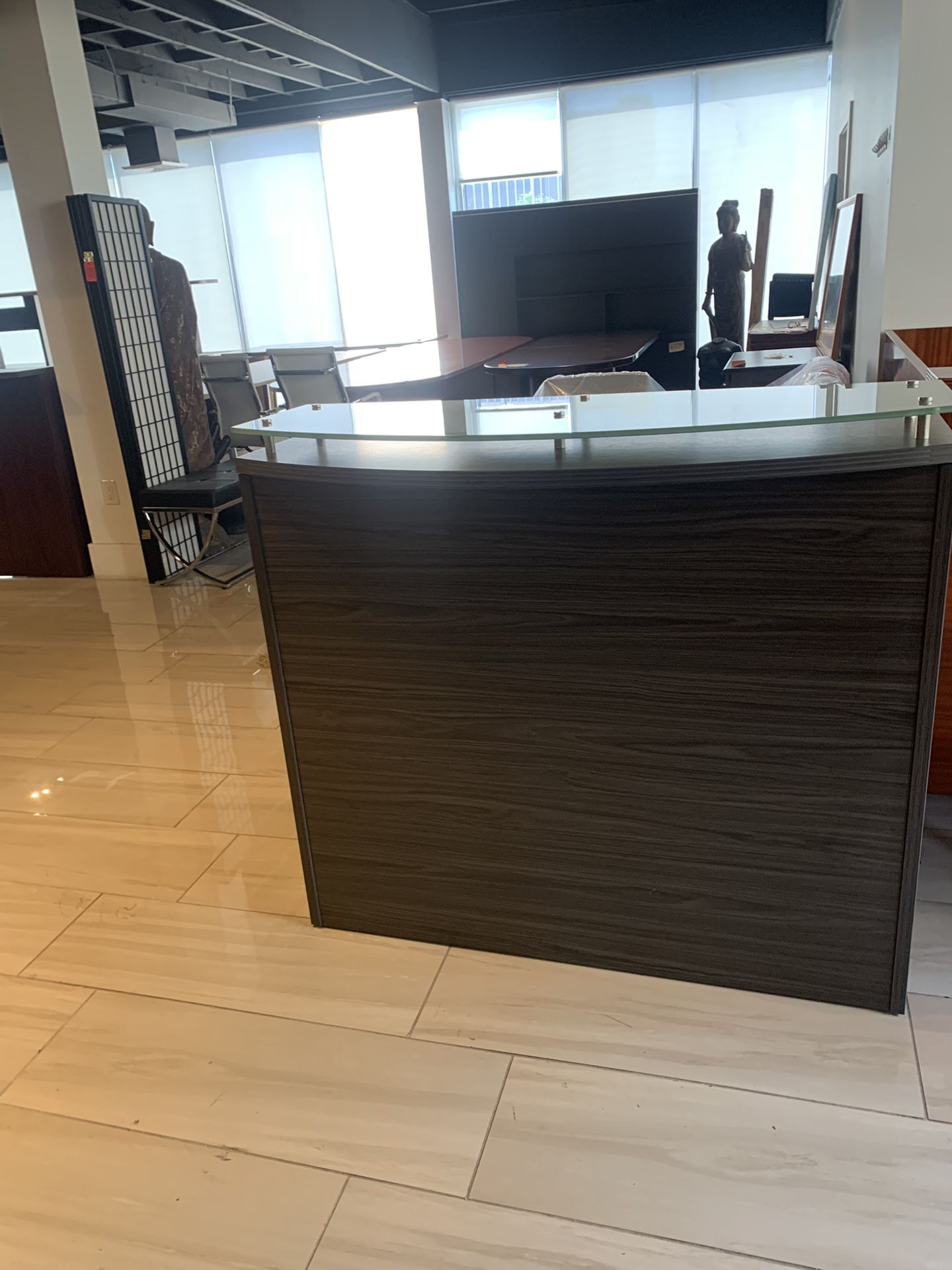Reception Desk Shell With Glass 4’ Gray, White