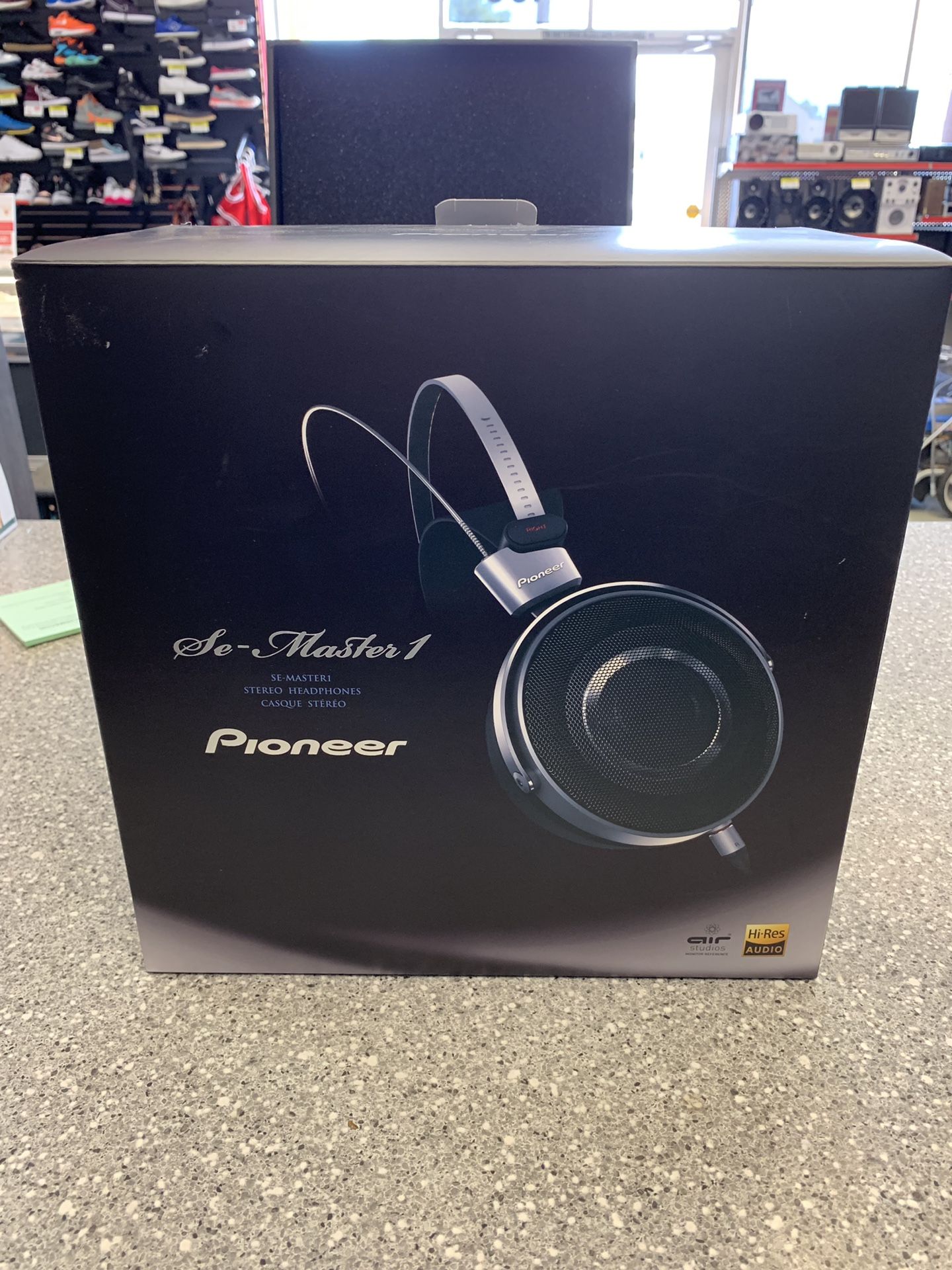 Pioneer SE-MASTER 1 Headphones