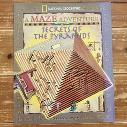 NATIONAL GEOGRAPHIC A MAZE ADVENTURE 'SECRETS OF THE PYRAMIDS' PAPERBACK BOOK