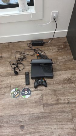 Xbox 360 Slim Bundle