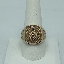 14kt Yellow Gold Diamond Masonic Ring