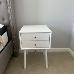 2 Drawer Nightstand 