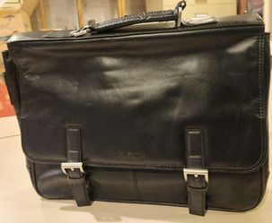 Kenneth Cole Reaction Black Messenger Laptop Briefcase