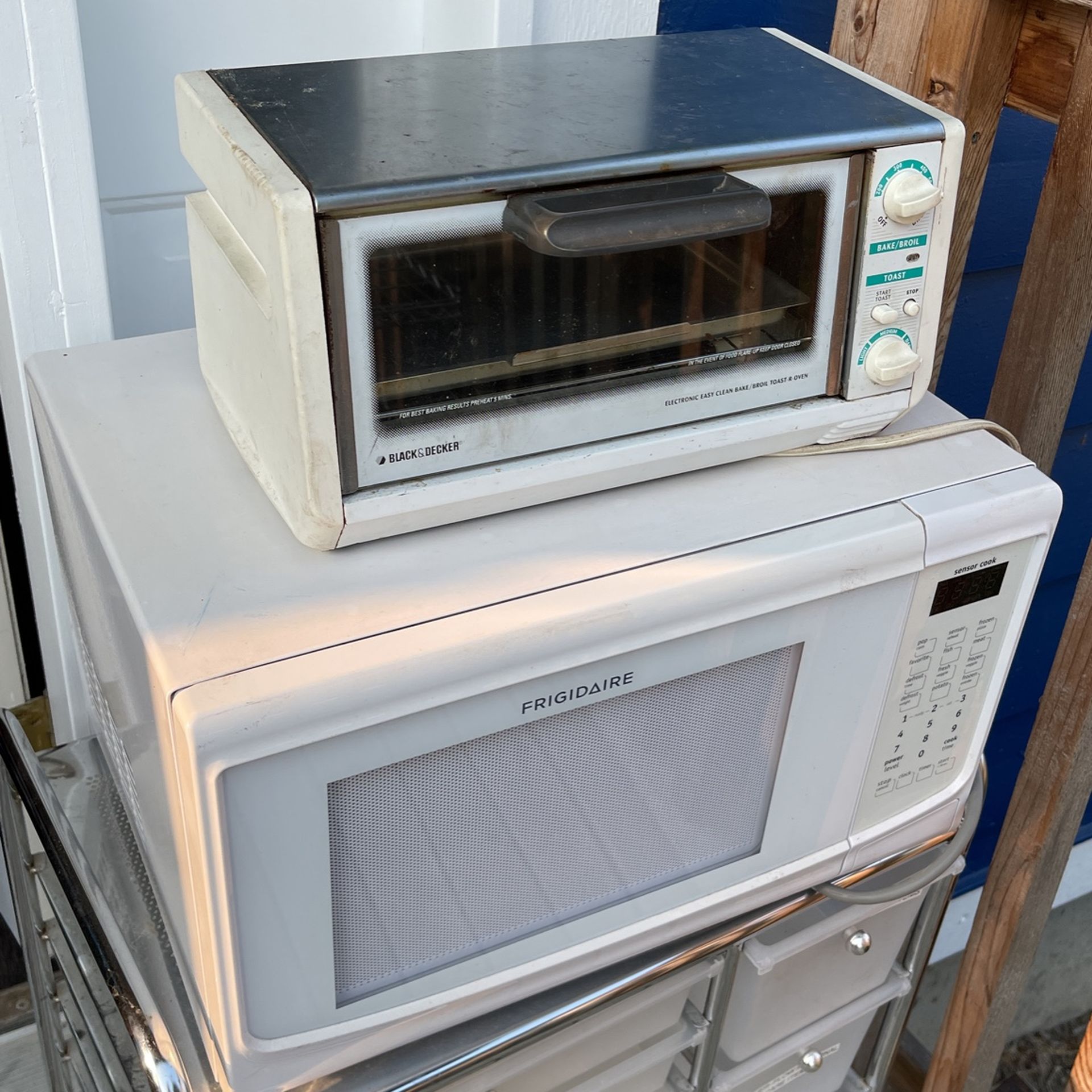 White Set Microwave and Toaster For Kitchen