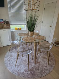 Kitchen table/ chairs and  Countertop stools