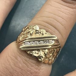 10kt Gold Nugget Diamond Ring 