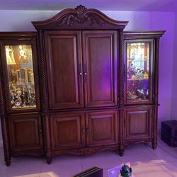 Wall Unit / Wood / Excellent Condition 