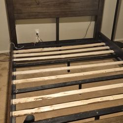 Aspen Home QUEEN bed Frame 
