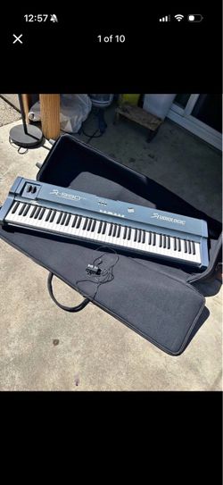 Piano keyboard 🎹 / Studiologic SL-880 Pro 88-Key
