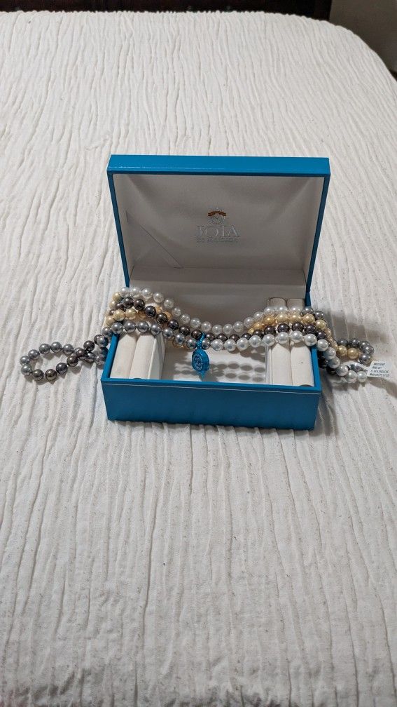 Kris Kardashian Different Colored Pearls