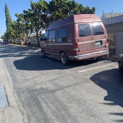 En buenas condisiones todo le funsiona