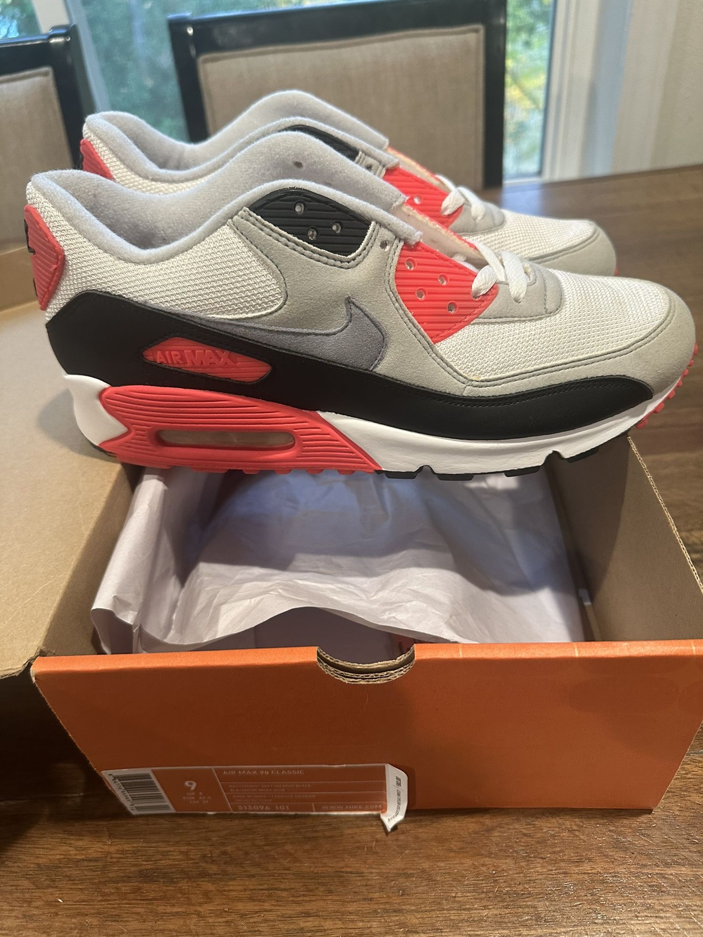 Nike Air Max 90 Classic Infared Size 9 (NEW)