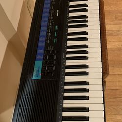 Casio ct 615 210 Sound Tone Bank Key Board AC |DC  Wire Not Available, Battery Is Included  If you see it here , it is available 