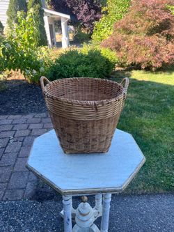 Cute wicker basket vintage with handles