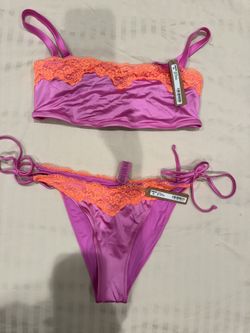 Skims swimsuit , top size M and bottom L
