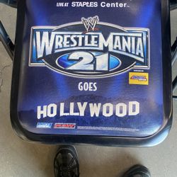Wrestlemania 21   2005 folding chairs