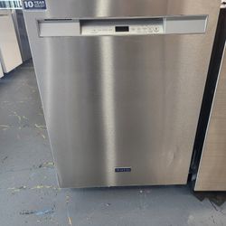 Amazing Maytag 24 Inch Front Control Dishwasher MDB4949SKZ stainless Steel