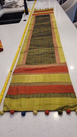 Runner with silk beads