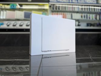 MacBook Air M5 Chip ((Take It Home In Payments/ llévatelo a casa en pagos) only $10 down