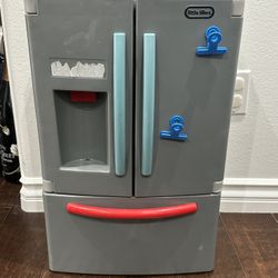 Little Tikes Play Refrigerator 