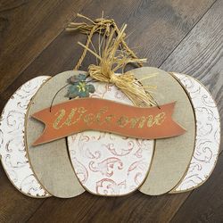 Large wood fall pumpkin wood hanging decoration