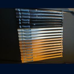 MLB Mini Souvenir Bats Mariners Giants Dodgers + Savannah Bananas Wrapped and New
DESCRIPTION
Collection of MLB and Savannah Bananas mini souvenir 