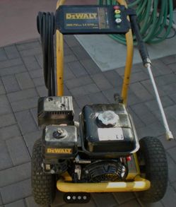 Dewalt pressure washer with Cat pump